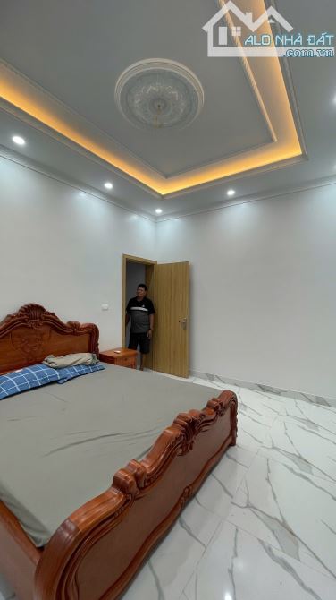 Bán nhà Phúc Đồng - Long Biên - gần hồ - DT 103m - 12.3 ti - 4