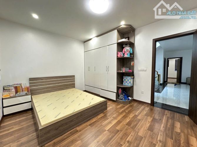 Bán căn hoàn thiện có thang máy Hoàng Huy Mall , DT 78m , mt 5m giá bán 13,2 tỷ - 4