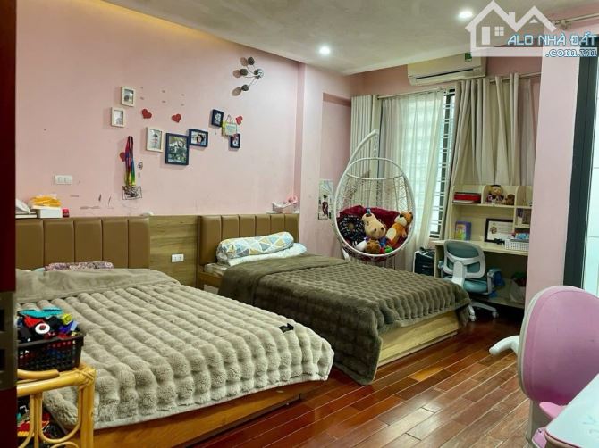 Bán nhà phố Ngọc Thụy, 70m2- 5T- mt4.5m- hơn 11 tỷ,  gần cầu Long Biên, ô tô thông các ngả - 4