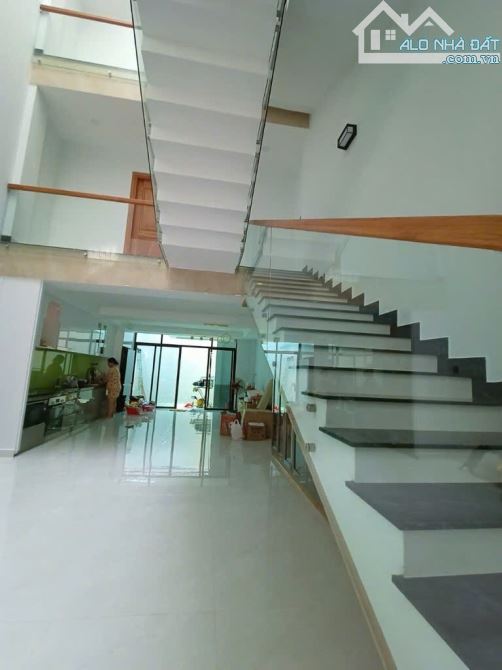 NHÀ ĐẸP LUNG LINH CHÍNH CHỦ XÂY Ở, CHUYỂN SANG BIỆT THỰ Ở NÊN BÁN LỖ - 4