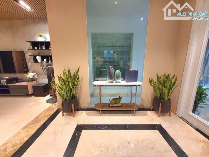 Hiếm! Biệt thự Nguyệt Quế Vinhomes Riverside, 189m2*4 Tầng, Mặt Tiền 8.3m, giá chỉ 52 tỷ - 4