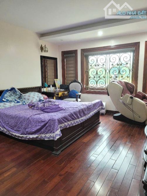 Cần bán gấp nhà tuyệt đẹp p. Nghĩa Đô, Cầu Giấy 210m2, MT 12m, mặt ngõ ô tô tránh KD tốt - 4