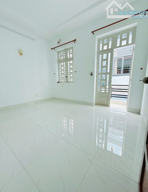 Bán nhà Bông Sao, P.5, Q.8, DT: 4.4 X 9m, hai lầu, giá 5 tỷ 38. - 4