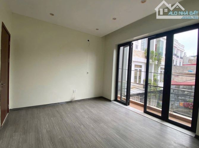 🔥Bán nhà 3 tầng dân xây độc lập tại Thiên Lôi- 60m2- 4,85 tỷ ( ô tô đỗ cửa ngày đêm ) - 4