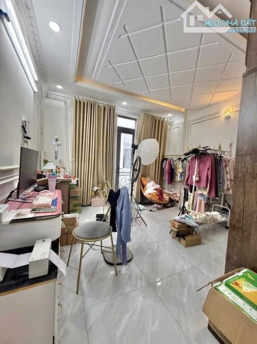 HIẾM ,RỘNG, RẺ _NỘI THẤT ĐẸP _XE HƠI NGỦ TRONG NHÀ _DT 60M2_4TẦNG_ LÊ TRỌNG TẤN _BÌNH TÂN - 4