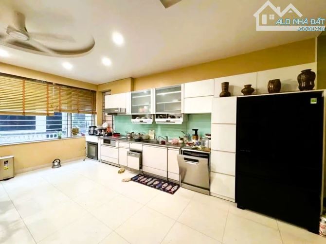 Bán nhà lô góc 3 mặt thoáng -  Khu vực Lê Trọng Tấn - Nguyễn Viết Xuân, Thanh Xuân (0213) - 4