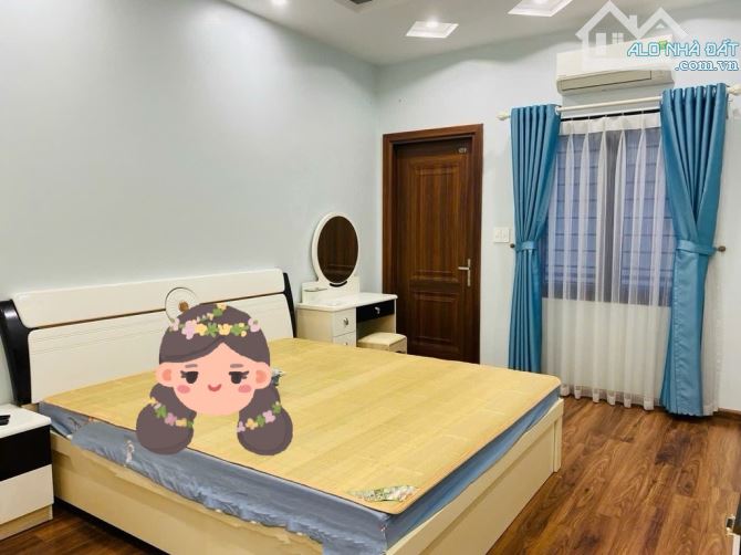 VIỆT HƯNG LONG BIÊN - NGON BỔ RẺ - QUY HOẠCH ỔN ĐỊNH - VỊ TRÍ ĐẮC ĐỊA - TRUNG TÂM HÀNH CHÍ - 4