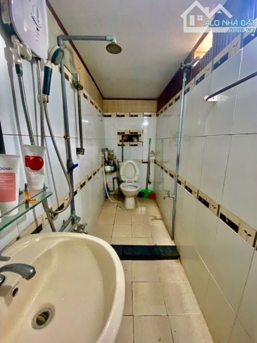 🎉🎉— BÁN NHÀ 2 TẦNG RƯỠI KÈM 4 PHONG TRỌ CÓ THU NHẬP- - NGAY CHỢ HOÀ KHÁNH - 4