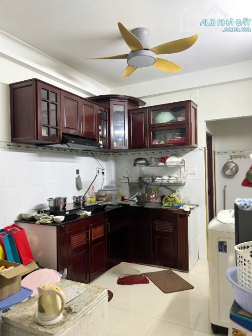 Nhà mới 3 tầng hẻm thông đường Tuy Lý Vương P12Q8. Giá 4.9 tỷ - 4