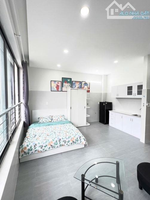 Phòng siêu rộng 30m2 quận 3 mặt tiền đường view bờ kè - 4
