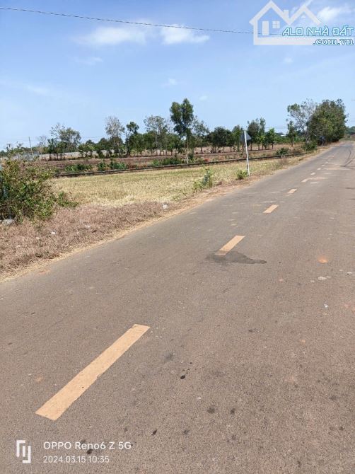 Em  Nói chứ không còn lô thứ 2 tọa lạc ngay Long Phước   TP.BR-VT ( thuộc phường Tam Long - 4