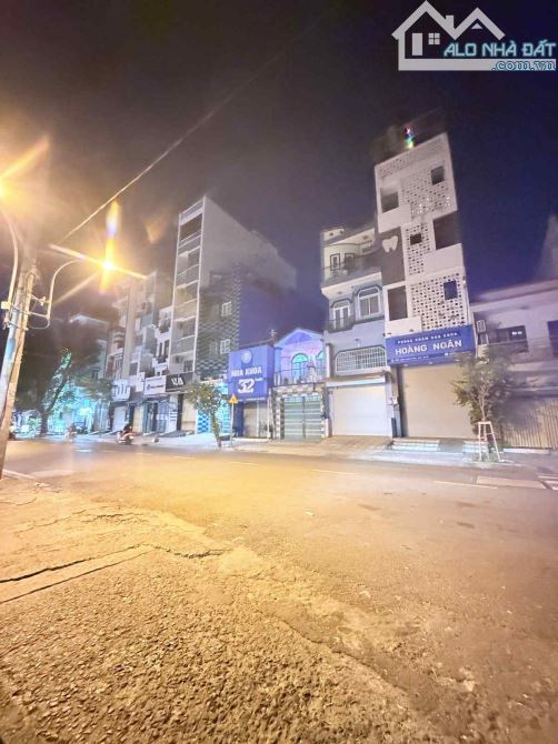 🇻🇳Quận 10,🌺Chung Cư Ngô Gia Tự,🌺dt:3,7mx15m,🌺giá:3,98 tỷ - 4