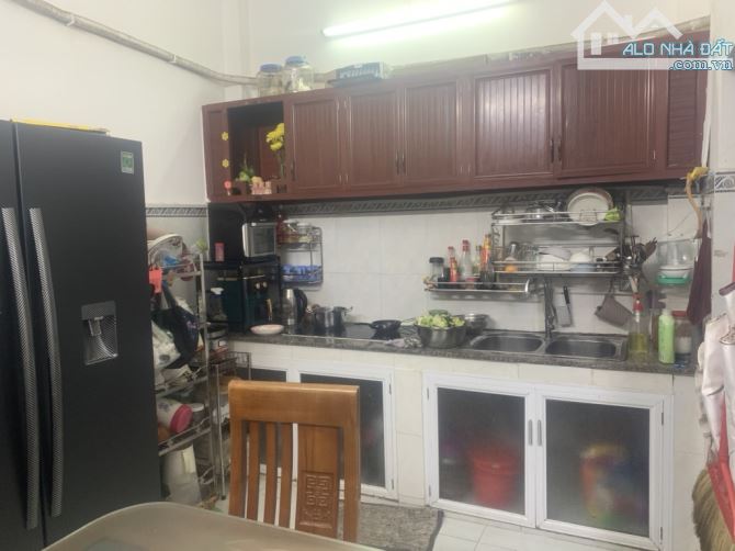 “GẤP BÁN GIẢM 1,1 TỶ , NHÀ MỚI ĐẸP HAI TẦNG HBC, 160M2(4.1❌16M)4PN, HXH-SÁT GIGAMALL  N.H. - 4
