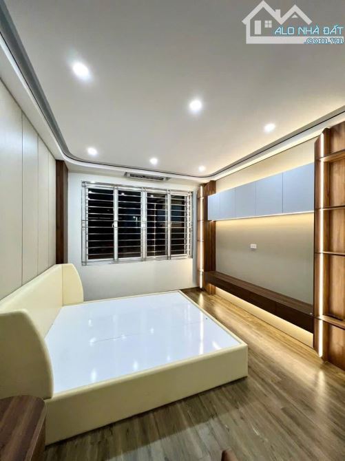 Bán nhà Phố   Trần thái Tông- Cầu Giấy , 35m2, 5 tầng, lô góc 2 thoáng, nhỉnh 7 tỷ - 4