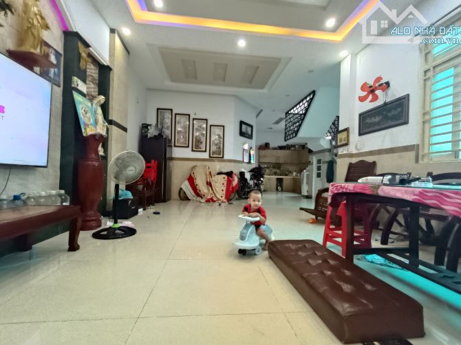 Bán biệt thự gò vấp đường trước nhà 7m thuận lợi duy chuyển qua các quận huyện khác - 4