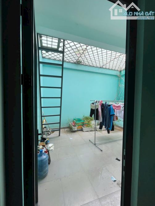 Bán nhà  3 Tầng Cực Đẹp 88m² Ngang 5m –Đường 9m  – Gần Đại Học, CNC, FPT – Chỉ 5.2 Tỷ - 4