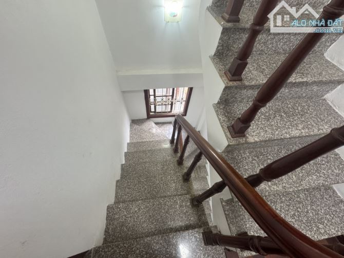 Bán nhà tổ 4 Yên Nghĩa, ngõ thông gần quốc lộ 6, giá nhỉnh 5 tỉ - 4