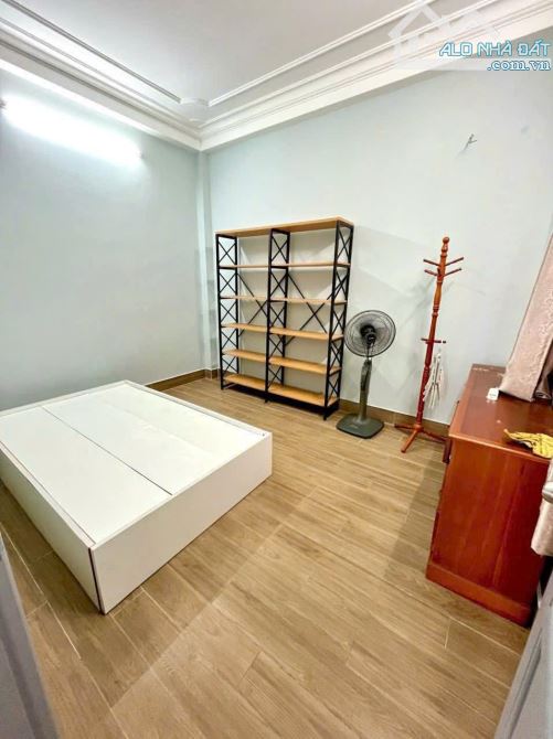GIẢM 4,5 TỶ - HẺM XE HƠI 7 CHỖ VÔ NHÀ - KHU SIÊU VIP PHAN XÍCH LONG, PHAN ĐÌNH PHÙNG - PN. - 4