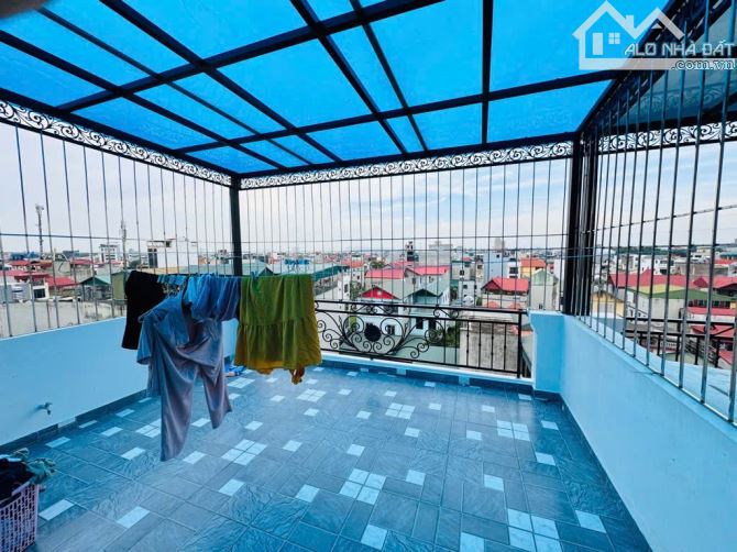 BÁN NHÀ PHỐ ĐÀM QUANG TRUNG - LONG BIÊN - 34M2 - 2 THOÁNG - Ô TÔ CÁCH 20M - NHỈNH 6 TỶ - 4