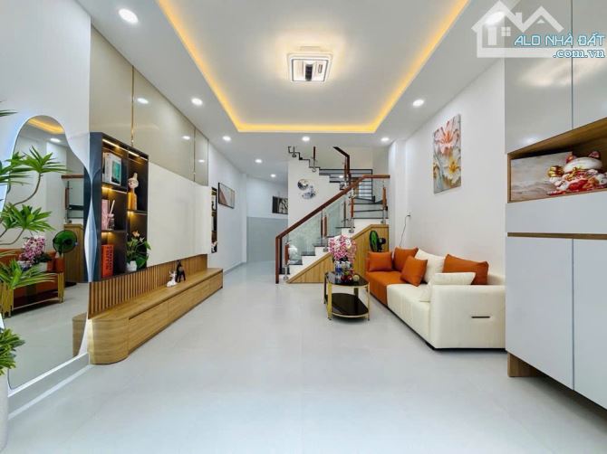 NHÀ HOT, ĐẸP, ĐƯỜNG QUANG TRUNG, GÒ VẤP, DT 79M2,2 TẦNG, ĐỂ LẠI FULL NỘI THẤT GIÁ NHỈNH 4Ỷ - 4