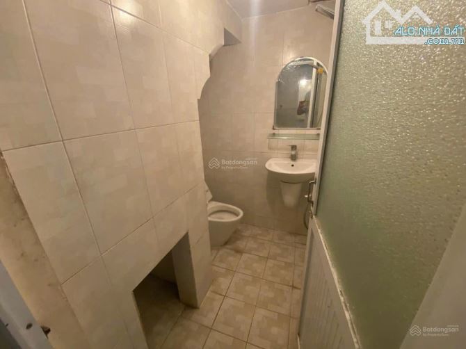 Cho Thuê Nhà Ngõ 22 Hai Bà Trưng, Tràng Tiền, Hoàn Kiếm, Hà Nội. DT 15m x 4 tầng, giá 7tr - 4