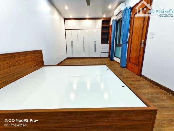 BÁN NHÀ LÝ SƠN, LONG BIÊN 101m² - 6T - Mt: 5,2m - 19,6 Tỷ, THANG MÁY 750kg, Ô TÔ 16 CHỖ - 4
