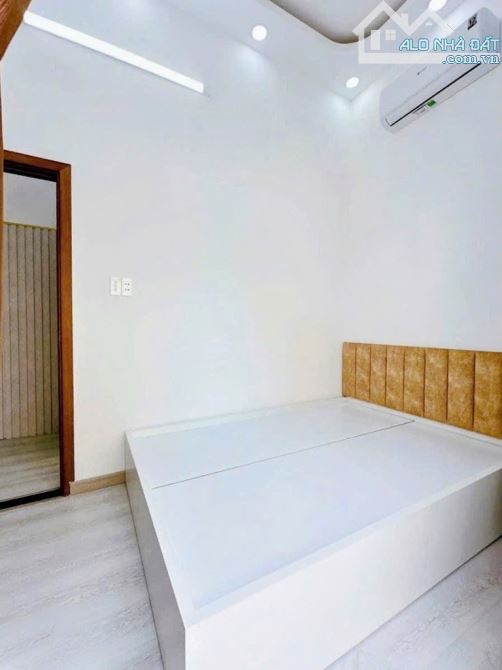 🍍chỉ 2t95 ,huỳnh tấn phát, nhà 2 tầng,hẻm 3m ,sổ hồng riêng, quận 7 - 4