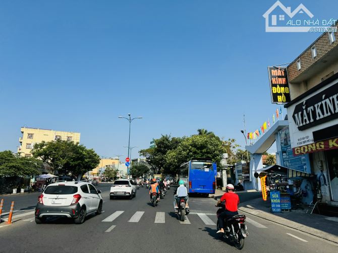 Lô đất 145m² (5m x 29m) đường liên khu 2-5 Lê Văn Việt  đường oto thông 9 tỷ 5 - 7