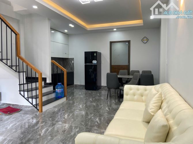 🏡 BÁN NHÀ LÕI TRUNG TÂM TP. HUẾ – 3 TẦNG, FULL SỔ HỒNG 🏡  ✨ Vị trí đắc địa ngay lõi tâm. - 5