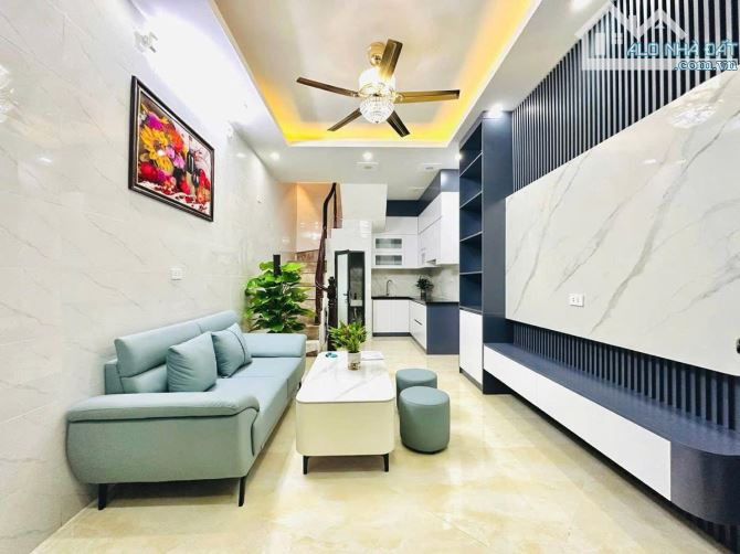 GIÁP BÁT 25M² HƠN 5TỶ - NHÀ ĐẸP Ở LUÔN FULL NỘI THẤT - VÀI BƯỚC RA MẶT PHỐ -MT THOÁNG SÁNG - 5