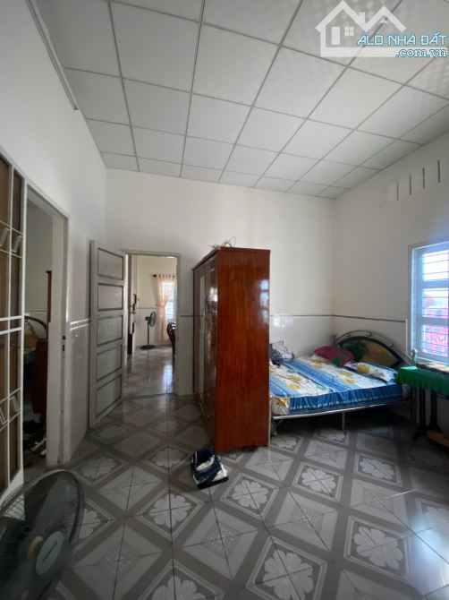 BÁN NHÀ 3 TẦNG , CHIỀU NGANG 9,5m , ĐƯỜNG TRẦN THỊ TÍNH RỘNG 6m ,  GIAS 77 triệu /m2 - 5