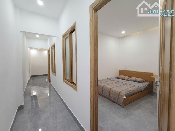 Bán gấp nhà đẹp oto  ngủ trong nhà Nguyễn Công Hoan - 5