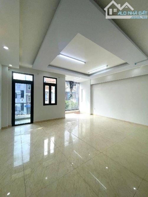 MẶT TIỀN ĐƯỜNG KINH DOANH SẦM UẤT KHU TÊN LỬA  CÓ VỈA HÈ  6 x 16 , GIÁ 14 TỶ TL - 5