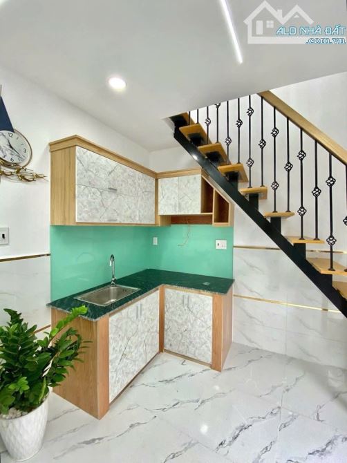 BÁN NHÀ MỚI ĐẸP _ SÁT AEON ,TÂN PHÚ 2TẦNG 15M 2,6X6 ĐANG CHO THUÊ 6TR/T DÒNG TIỀN ỔN ĐỊNH - 5