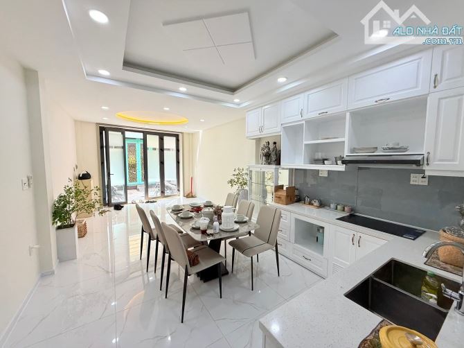 10.6 TỶ   HẺM Ô TÔ NHÀ ĐẸP NHƯ TRANH VẼ - Ngay Nơ Trang Long trung tâm Bình Thanh - 5