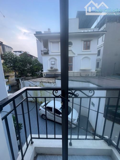 NHÀ ĐẸP THẠCH BÀN_LONG BIÊN:6 TẦNG_ LÔ GÓC_3 THOÁNG_2 Ô TÔ ĐỖ CỬA_GIÁ 8 TỶ 5  , - 5