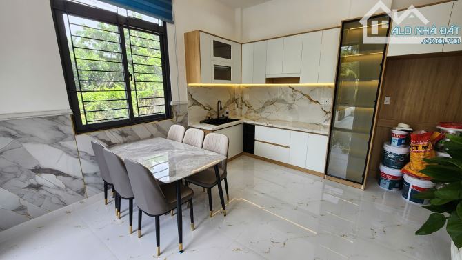 CĂN GÓC SIÊU ĐẸP 200M RA NGAY HÀ HUY GIÁP, Q12 - 3 TỶ NHẬN NHÀ - 5