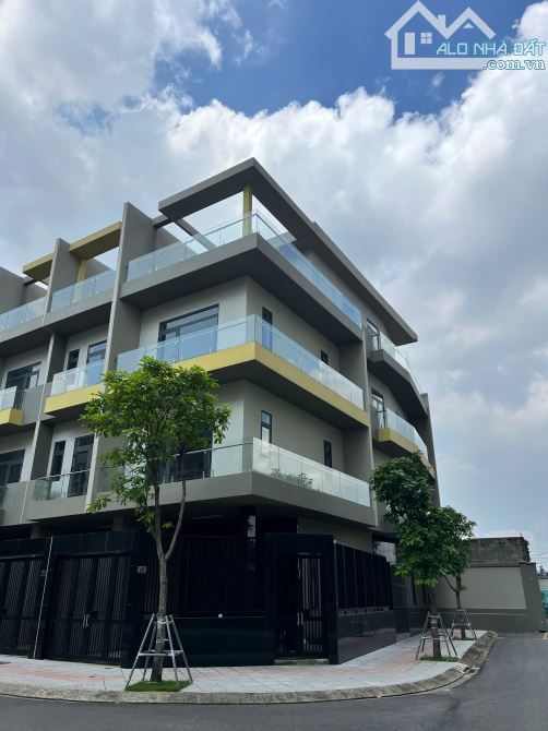 Nhà phố 4 tầng Bcons Uni Valley: Vừa ở, vừa kinh doanh sầm uất dưới chân 8.000 căn hộ - 3