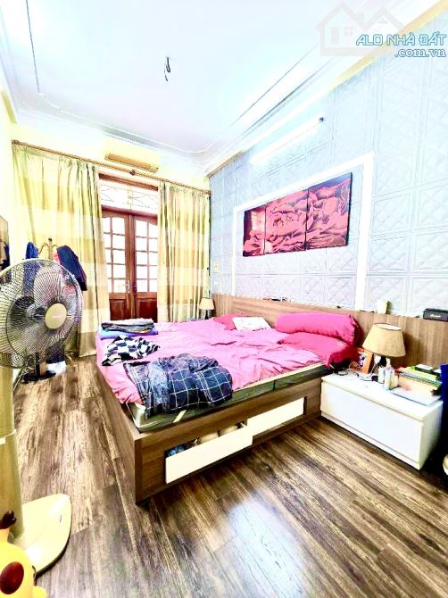 TRUNG TÂM QUẬN HAI BÀ TRƯNG , NHÀ DIỆN TÍCH RỘNG , GIÁ RẺ ĐẦU TƯ   MINH KHAI , 75m , 4 tần - 5
