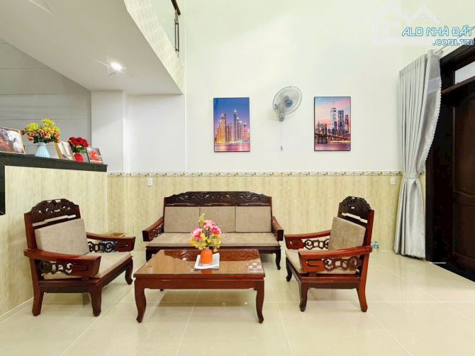 BÁN NHÀ 3LẦU, 3pn- PHẠM VĂN CHIÊU, P14, GÒ VẤP--giá 5.95TỶ - 5