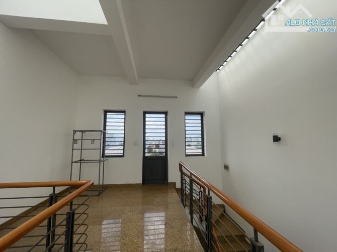 Chính chủ bán toà nhà mt Phạm Khiêm Ích - Khuê Mỹ - Ngũ Hành Sơn đối diện công viên - 5
