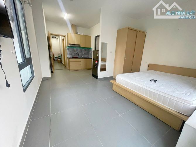 Cho thuê căn hộ quận 4, ban công, máy giặt riêng, gần đh luật - 5