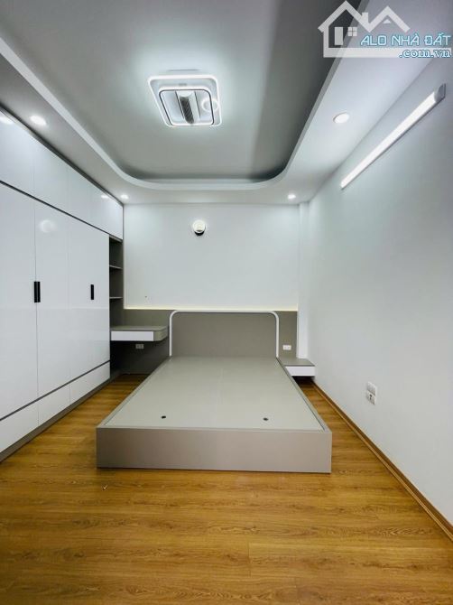 Siêu Phẩm Trần Hữu Tước - Nguyễn Lương Bằng, 43m*7T*TM, Ôtô Cổng. SDCC - 5