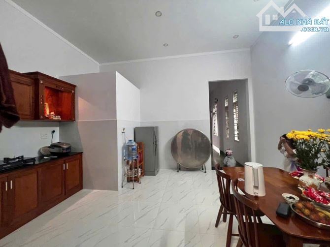 Nhà Mặt Tiền A10 Phạm Ngũ Lão (5.1x20m) Ngay Trung Tâm Phố Ra Ngã Sáu 2KM | Giá Chỉ 3Tyxxx - 5