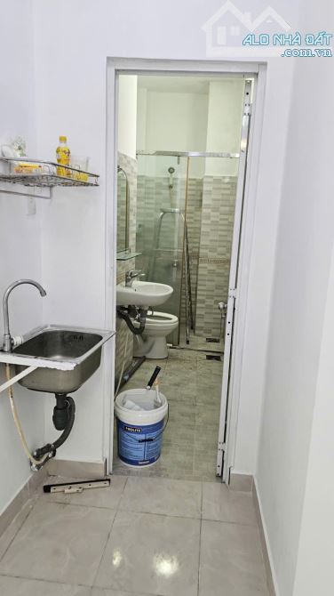 Cho thuê phòng trọ Lê Văn Sỹ , có cửa sổ , đi về tự do - 5