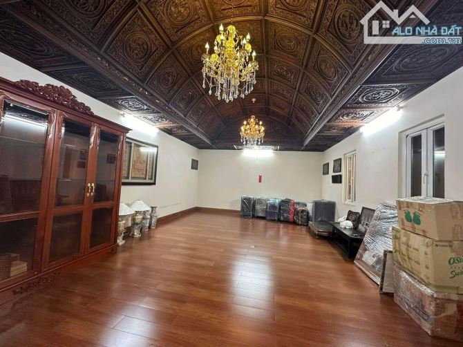 Chính chủ bán biệt thự đường Đồng Khởi - Tp. Biên Hoà - Đồng Nai.  Nằm trên trục đường lớn - 5