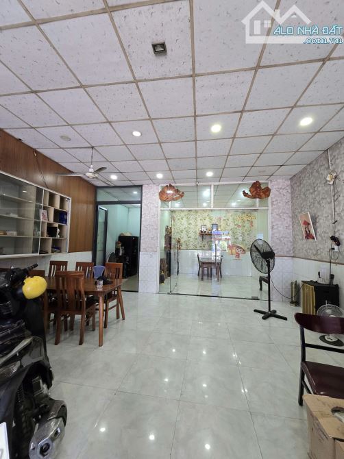 💰🏡 Bán Nhà Mặt tiền DT743 Gần cầu ông bố KP đông ba bình hòa thuận an Bình dương 5 tỷ 9 - 5
