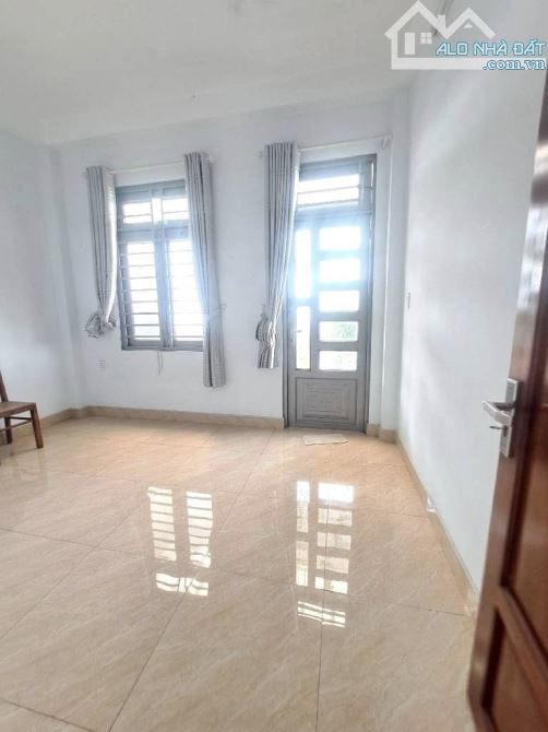 Mặt tiền kinh doanh 3 tầng đường 10m Tân Chánh Hiệp,DT 61m2 (4 x 16), gần CVPM Quang Trung - 5