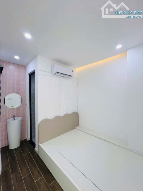 3 tầng kiệt Hoàng Diệu - Hải Châu gần Cầu Rồng giá nhỉnh 4ty - 5