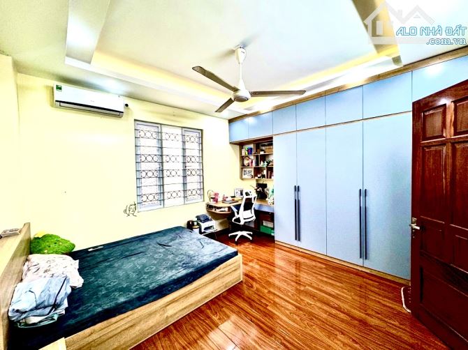 MINH KHAI  – MỘT BƯỚC RA Ô TÔ - NGÕ SIÊU ĐẸP -  NHÀ MỚI ĐẸP 5 TẦNG  – MẶT TIỀN RỘNG - 5